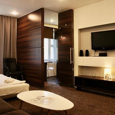 Central Apartment Nemiga Minsk Eksteriør bilde